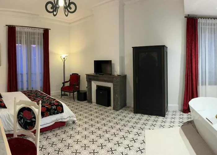 Meyer Demeure Remarquable D'hôtes Standing Indépendante Bed & Breakfast Béziers
