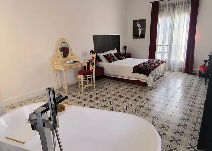 Bed & Breakfast Meyer Demeure Remarquable D'hôtes Standing Indépendante Béziers